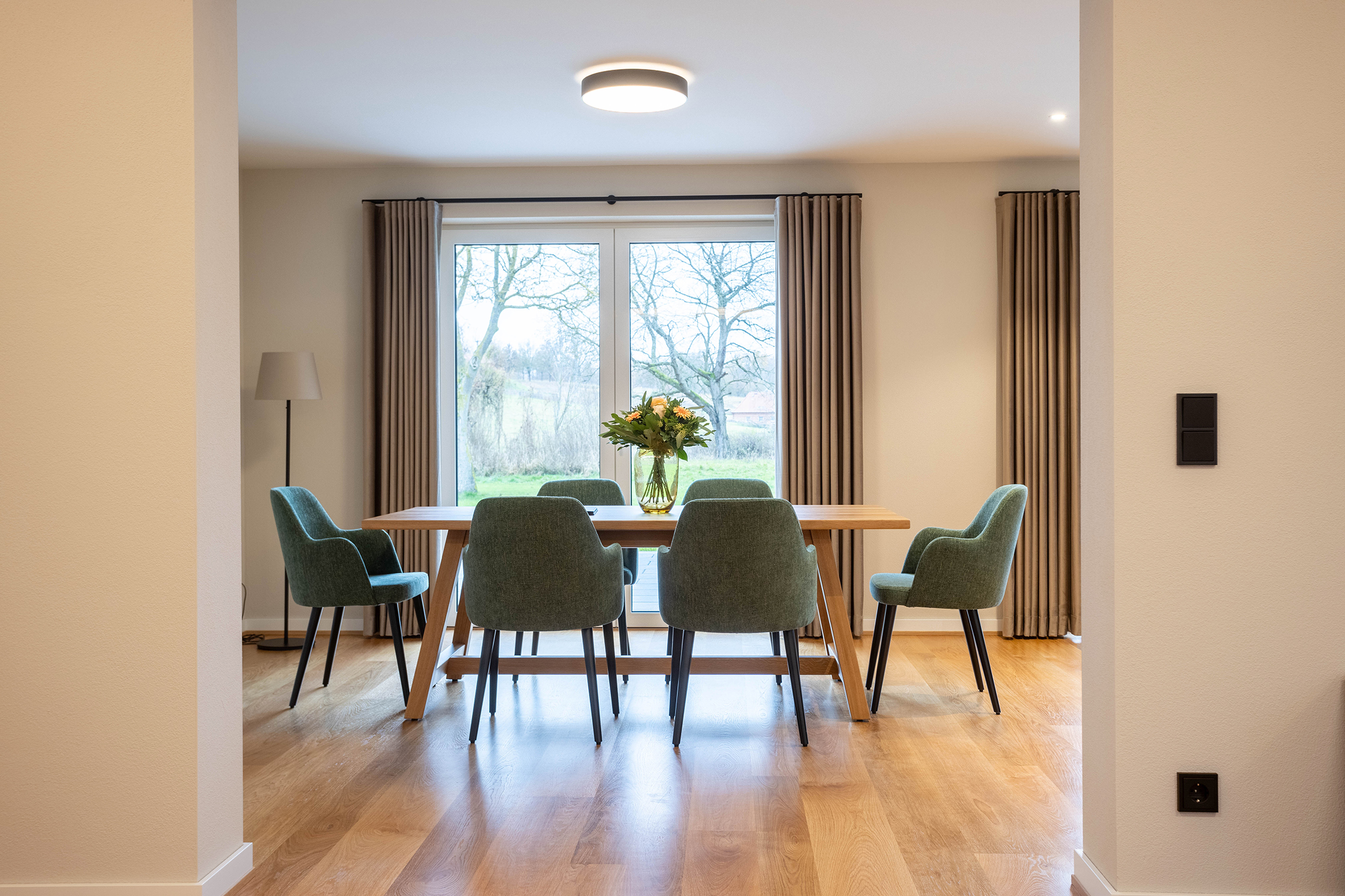 Ferienwohnung Esszimmer Rechts